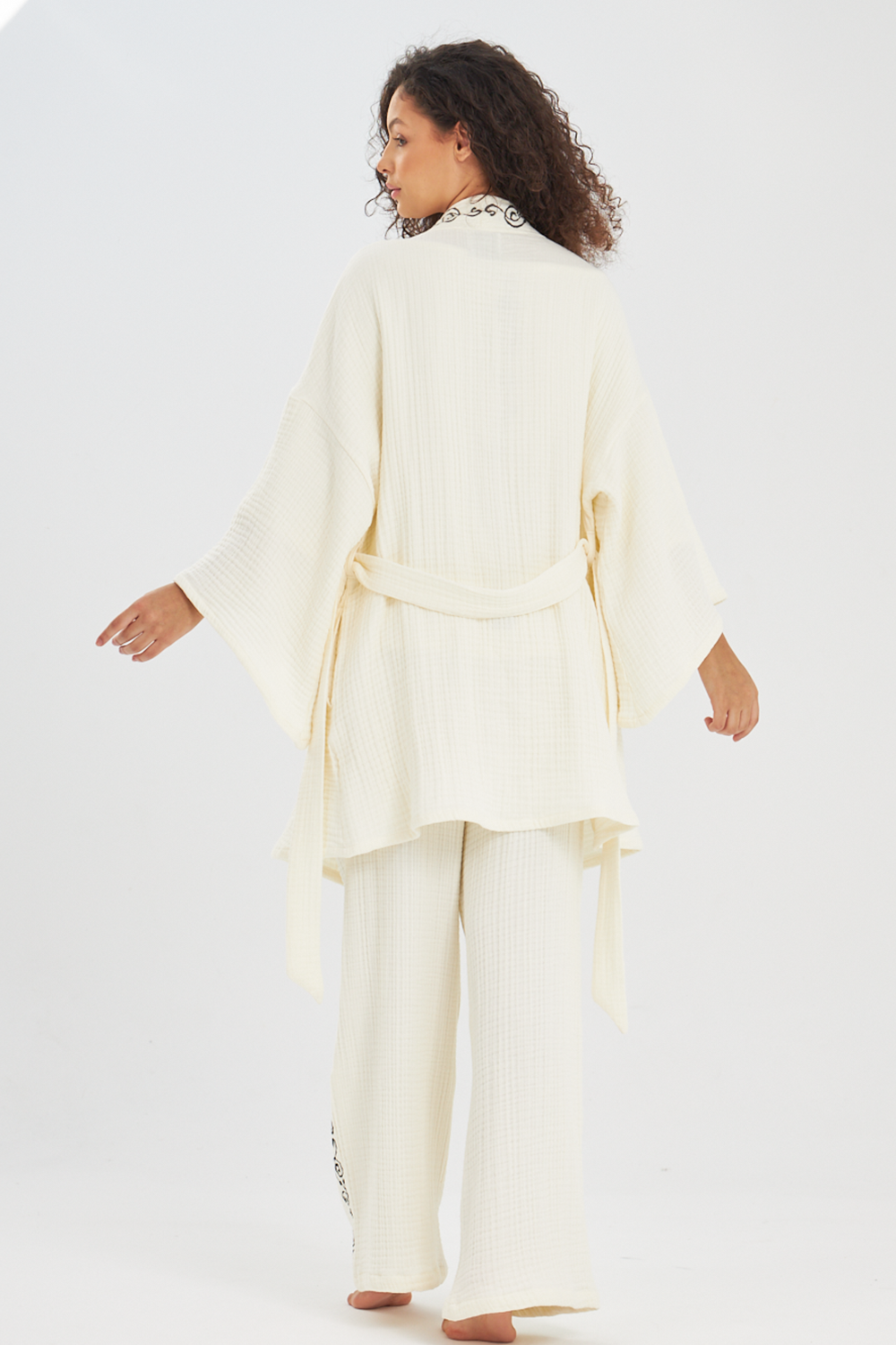 Krem Bürümcük Kimono