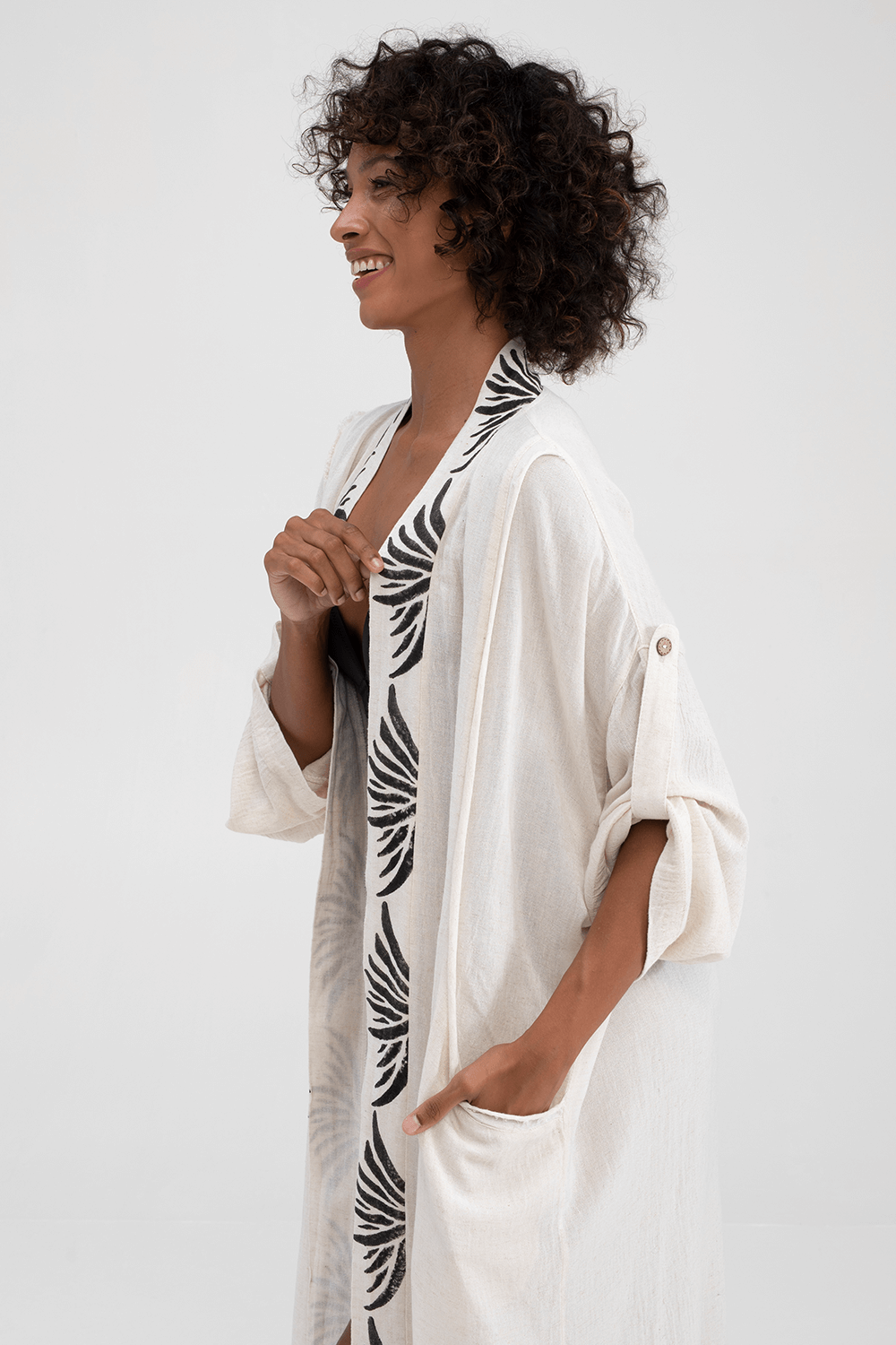 Siyah Ağaç Baskılı Keten Cepli Kimono
